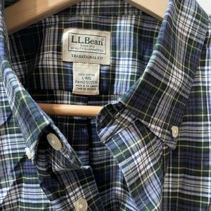 LL Bean Large Stretchy Poplin Shirt